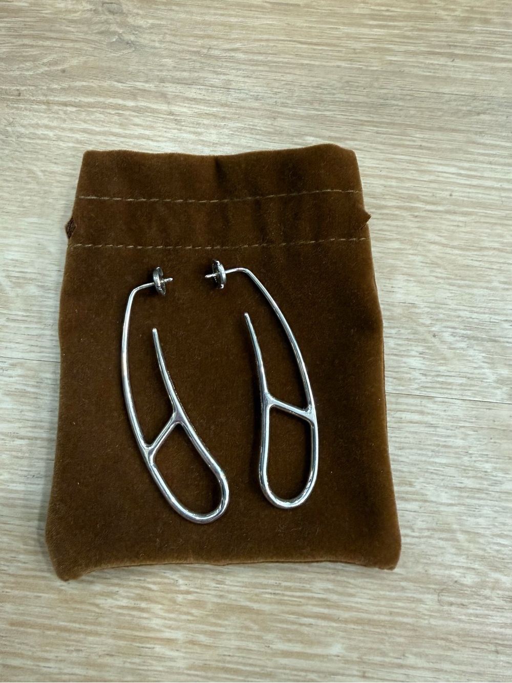 Hermès Chaine d'Ancre Punk (or Twist) Hoop Earring - Picture 3 of 7